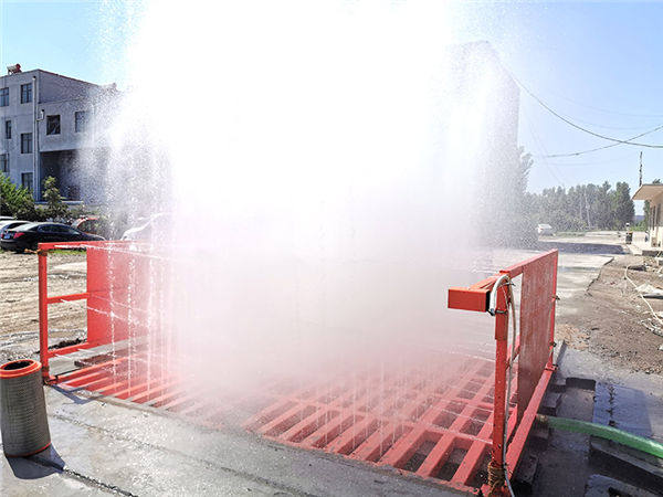 工地砂石廠垃圾場(chǎng)的工程車洗車機(jī)/工程洗輪機(jī)需注意哪些問(wèn)題