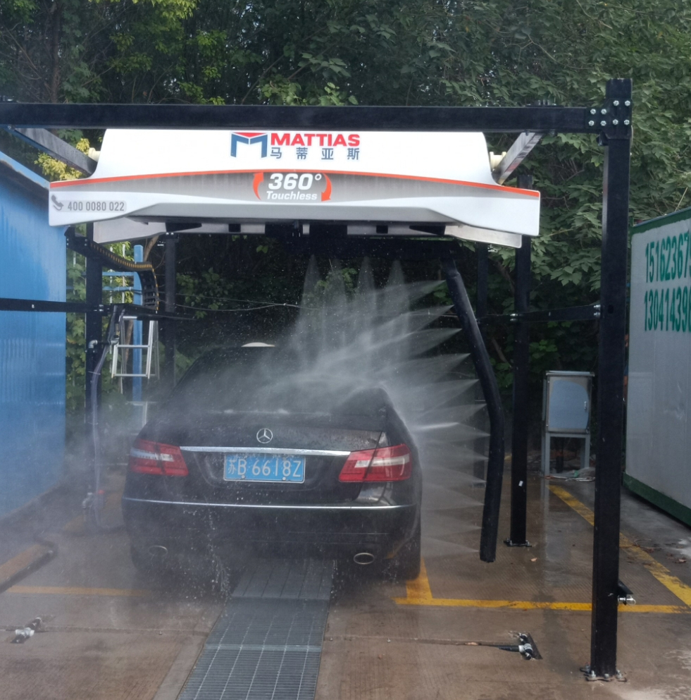 巴蘭仕洗車機(jī)廠家分析無接觸式洗車機(jī)為何需要人工？